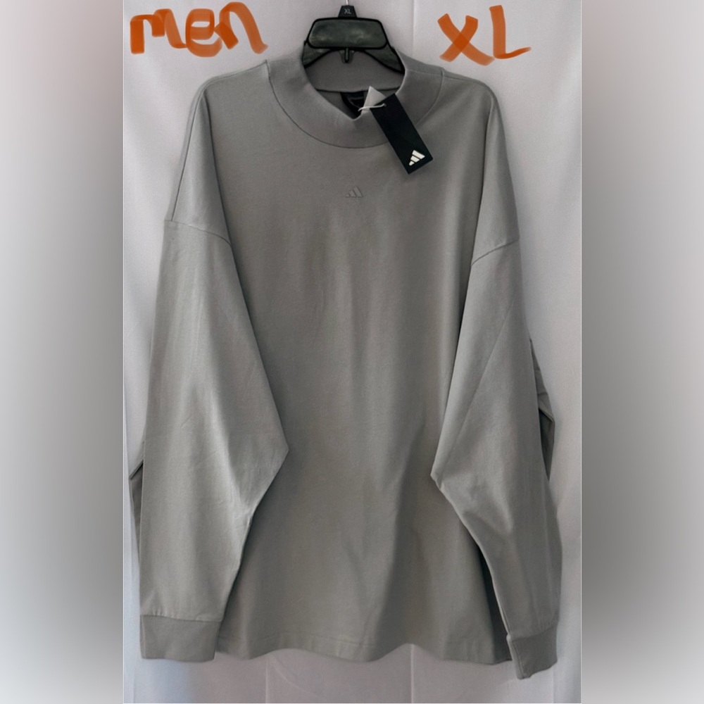 Adidas Men's Crewneck in Light Gray